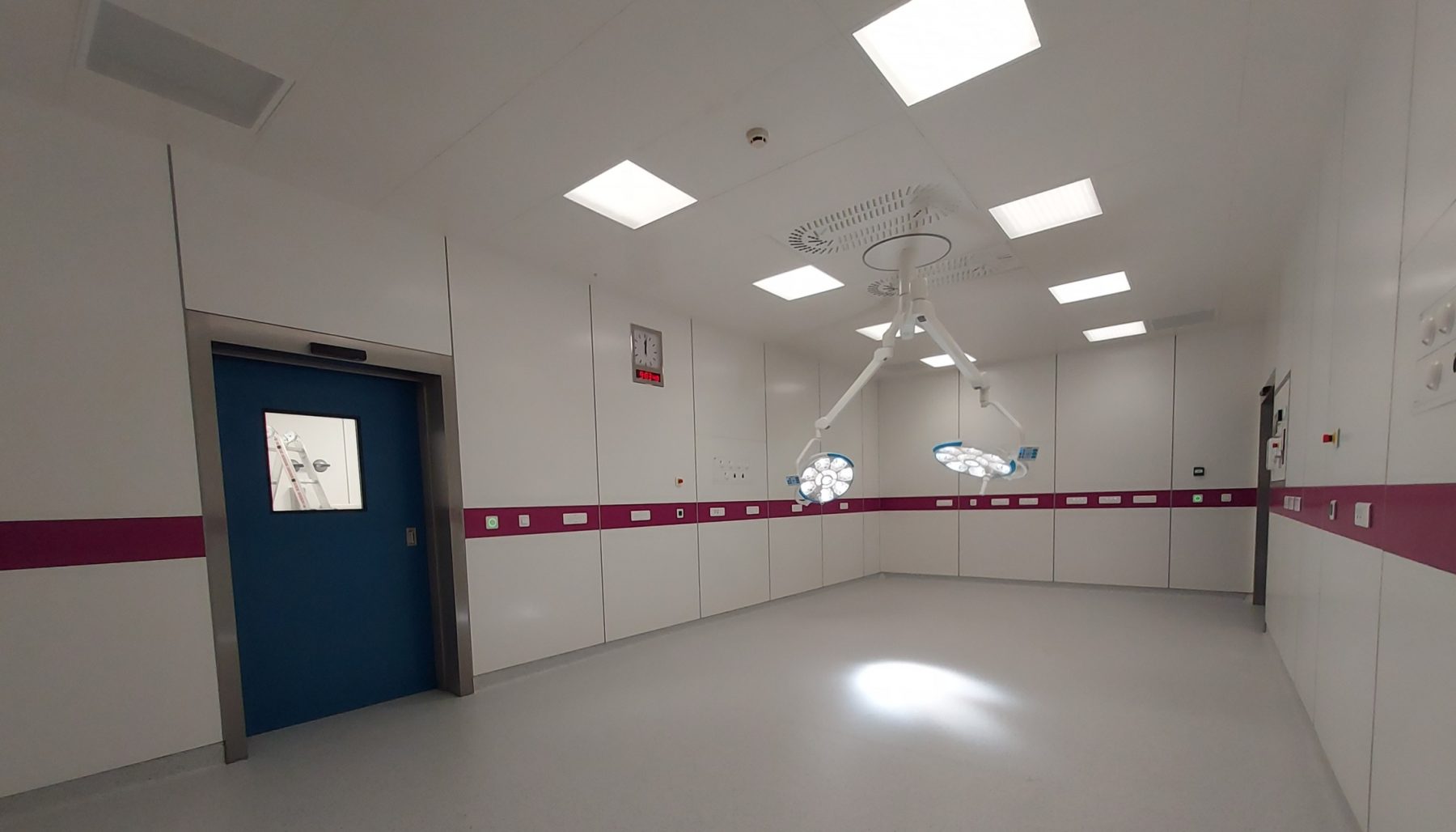 Cloisons modulaires, plafonds soufflants, locaux techniques